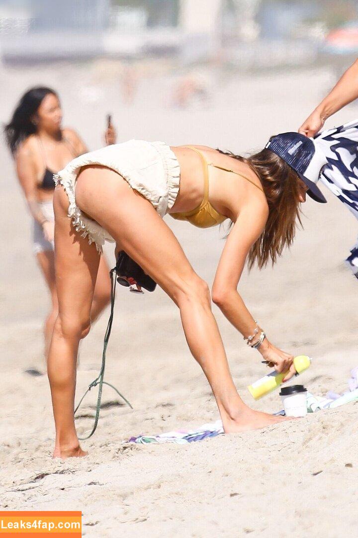 Alessandra Ambrosio / aleambrosio / alelovesanja / alessandraambrosio leaked photo photo #2009