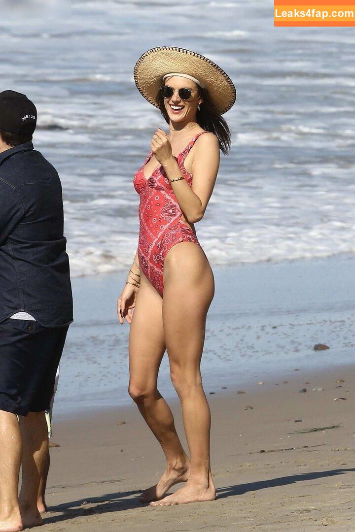 Alessandra Ambrosio / aleambrosio / alelovesanja / alessandraambrosio leaked photo photo #2257