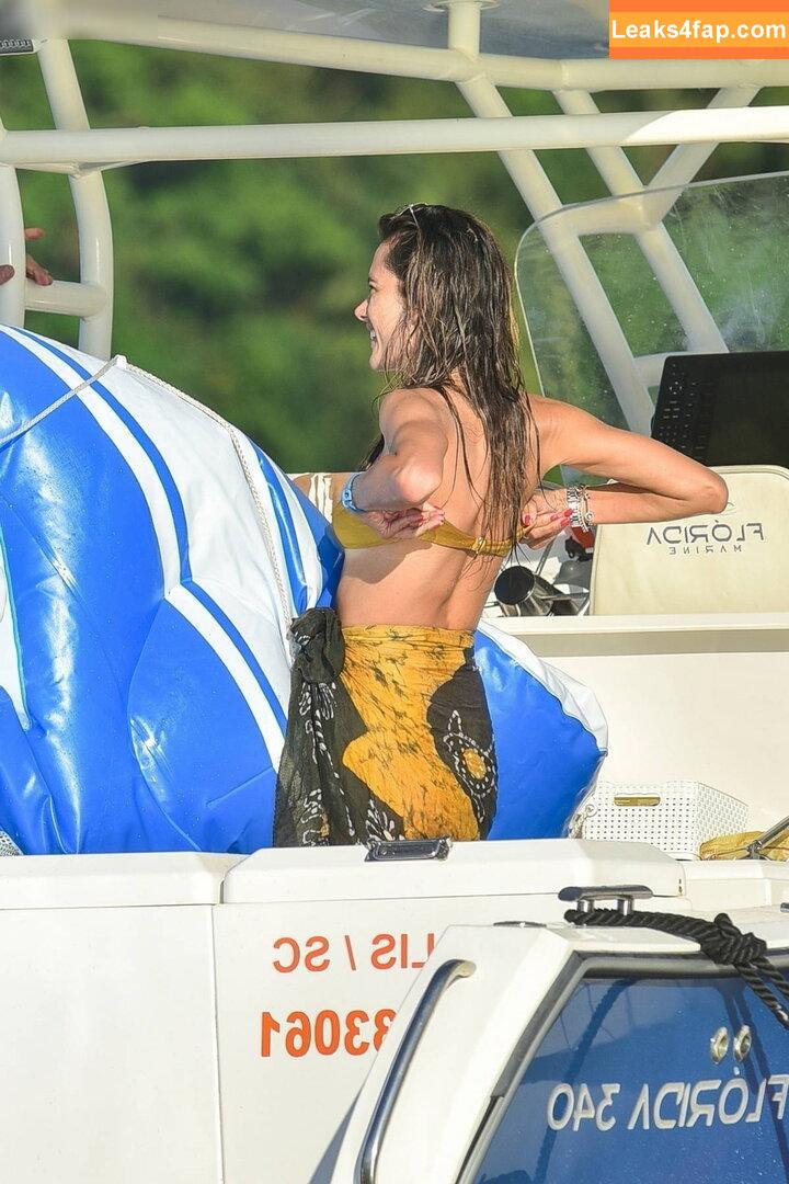 Alessandra Ambrosio / aleambrosio / alelovesanja / alessandraambrosio слитое фото фото #2521