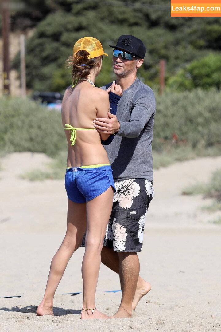 Alessandra Ambrosio / aleambrosio / alelovesanja / alessandraambrosio leaked photo photo #2572