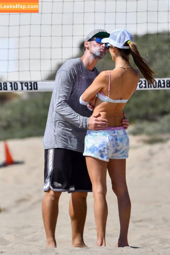 Alessandra Ambrosio / aleambrosio / alelovesanja / alessandraambrosio leaked photo photo #2640