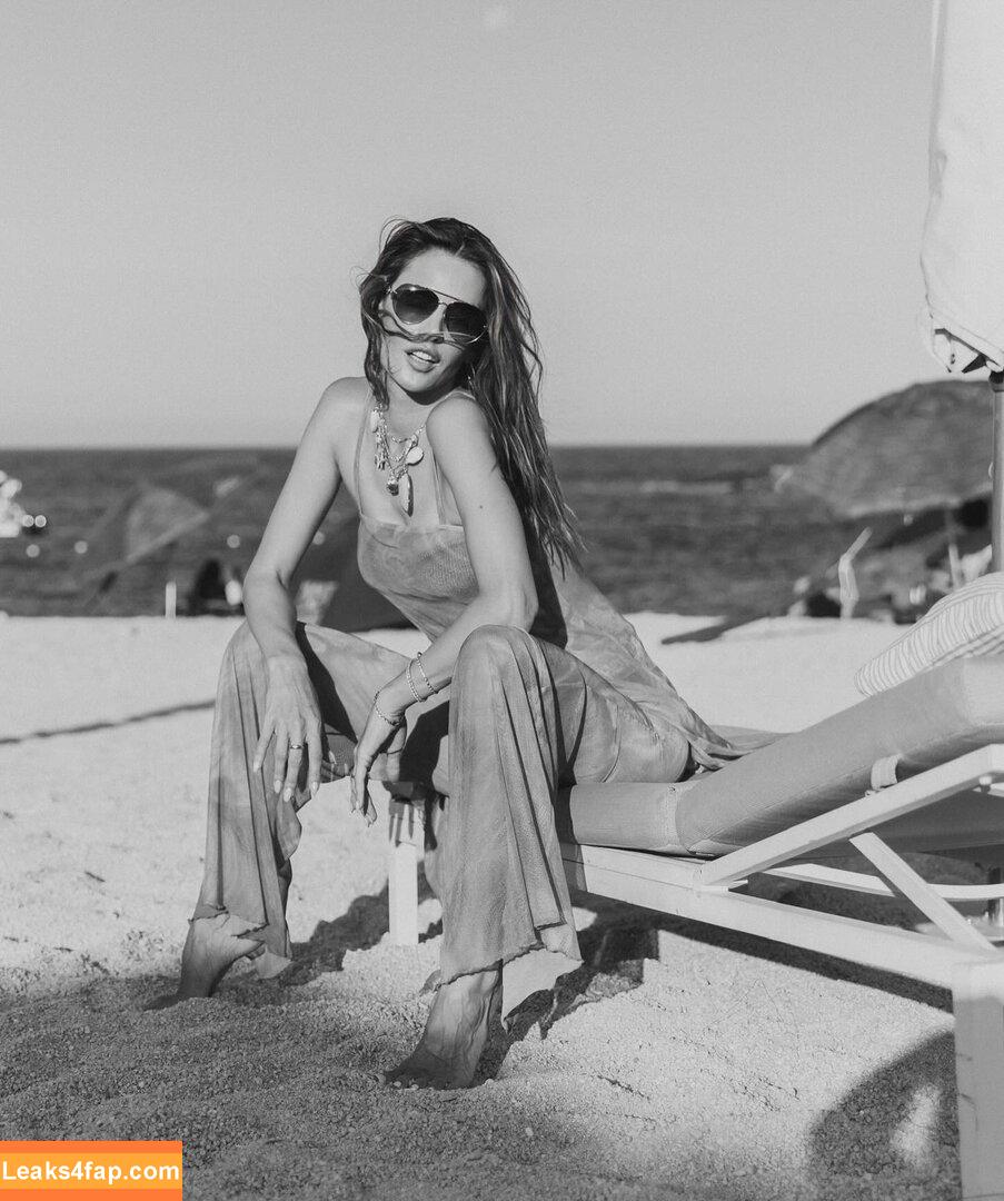 Alessandra Ambrosio / aleambrosio / alelovesanja / alessandraambrosio leaked photo photo #2665