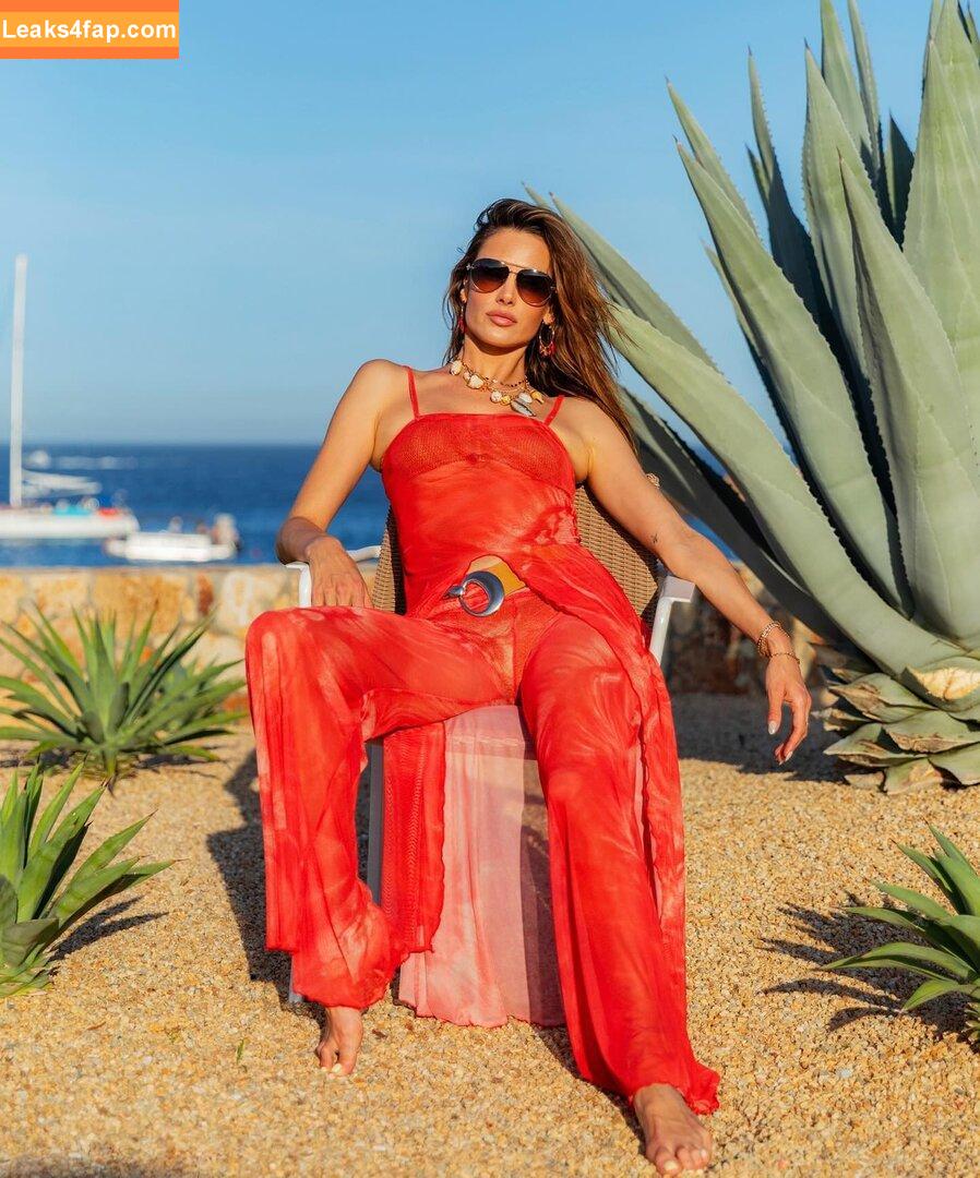 Alessandra Ambrosio / aleambrosio / alelovesanja / alessandraambrosio leaked photo photo #2671