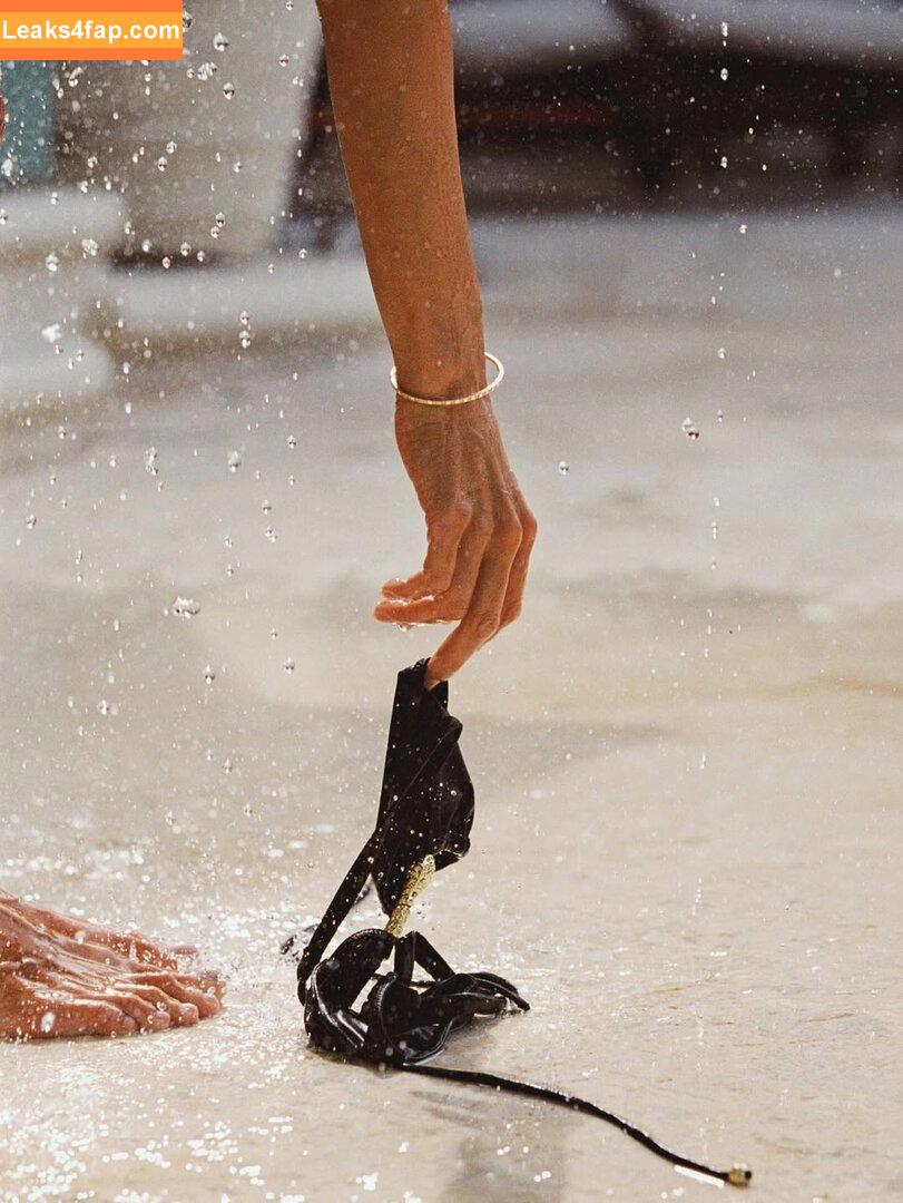 Alessandra Ambrosio / aleambrosio / alelovesanja / alessandraambrosio leaked photo photo #2736