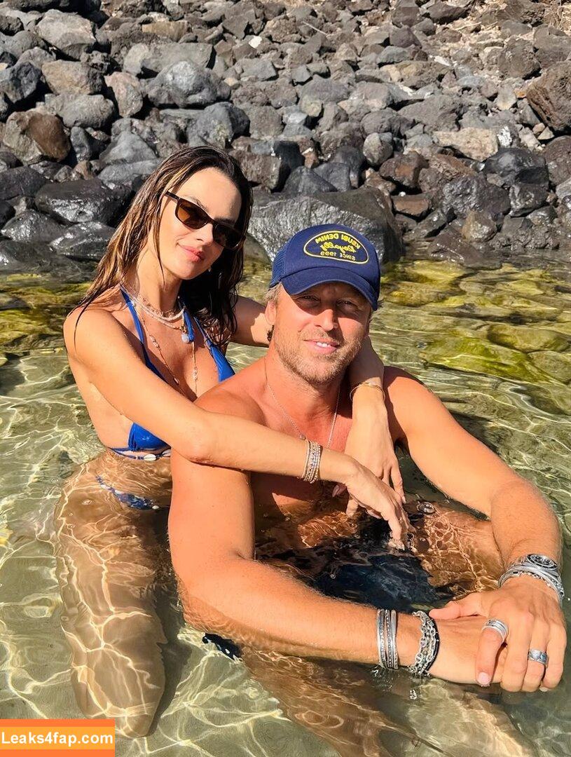 Alessandra Ambrosio / Alessandra / aleambrosio / alelovesanja / alessandraambrosio / https: leaked photo photo #2839