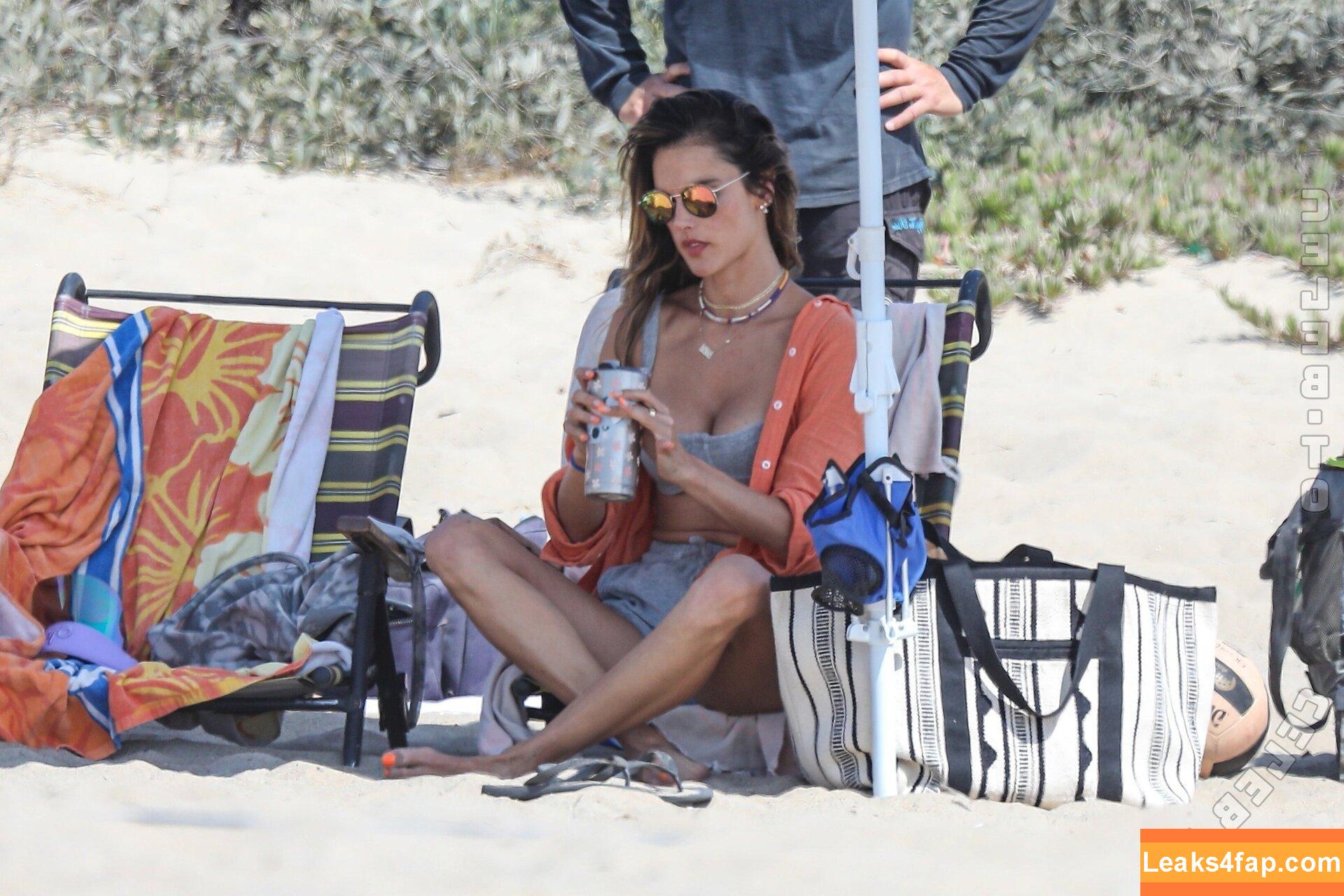 Alessandra Ambrosio / Alessandra / aleambrosio / alelovesanja / alessandraambrosio / https: leaked photo photo #2852