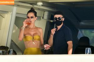 Alessandra Ambrosio photo #2517