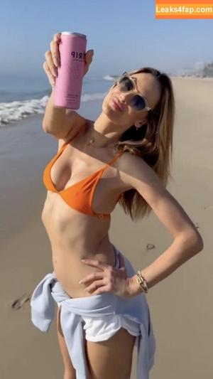 Alessandra Ambrosio photo #2718