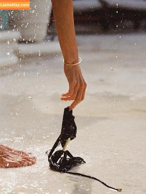 Alessandra Ambrosio photo #2736