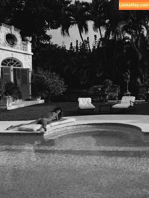 Alessandra Ambrosio photo #2748