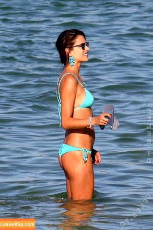 Alessandra Ambrosio photo #2958