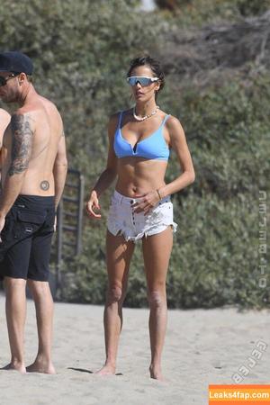 Alessandra Ambrosio photo #3071