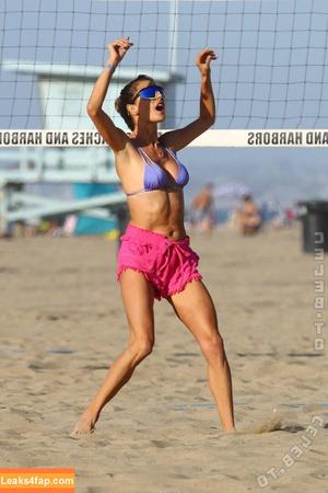 Alessandra Ambrosio photo #3100