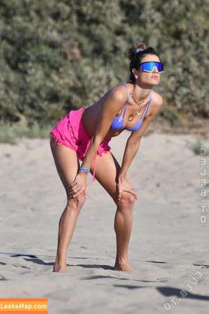Alessandra Ambrosio photo #3115
