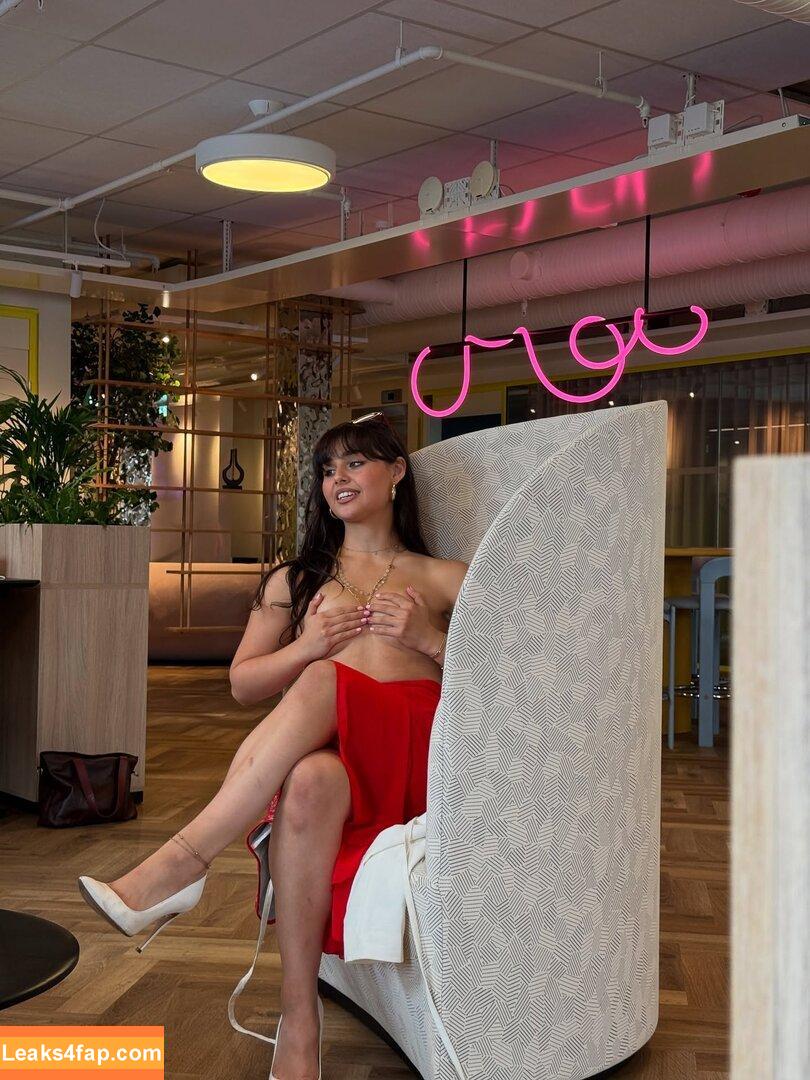 Alessandra Mele / alessandram02 слитое фото фото #0035