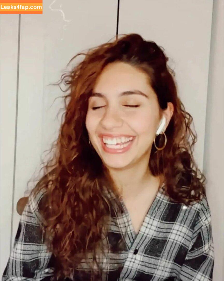 Alessia Cara / 697145310 / alessiacara / alessiasmusic leaked photo photo #0003