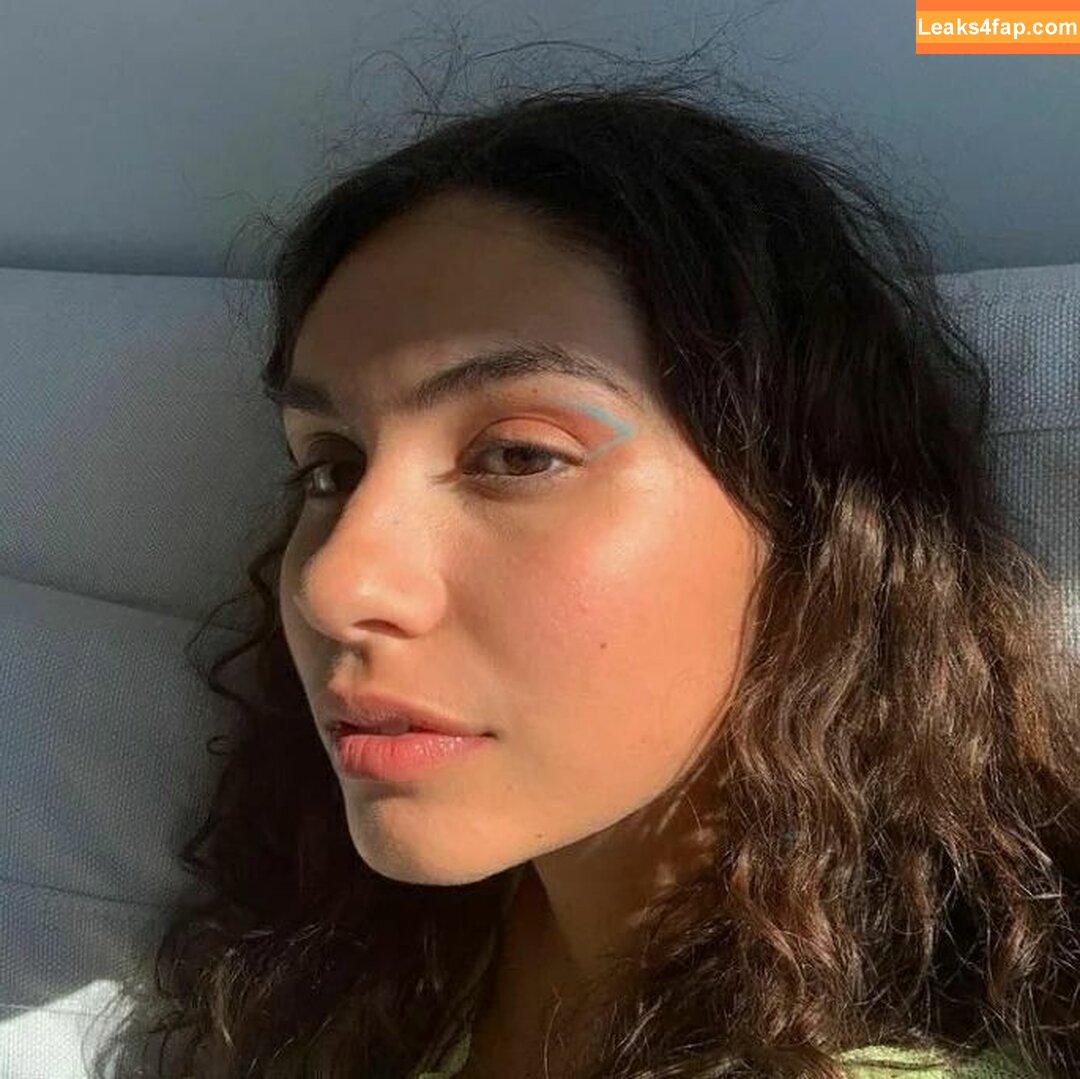 Alessia Cara / 697145310 / alessiacara / alessiasmusic leaked photo photo #0009