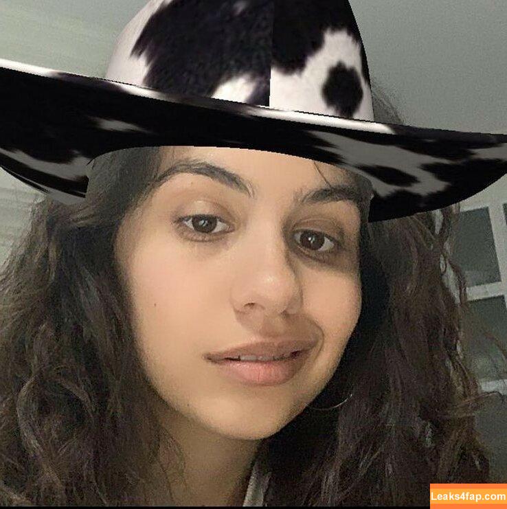 Alessia Cara / 697145310 / alessiacara / alessiasmusic leaked photo photo #0022