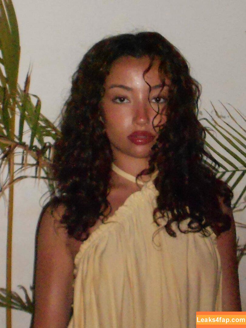 Alessya Farrugia / alessyafarrugiaa / alyssabarbara leaked photo photo #0044