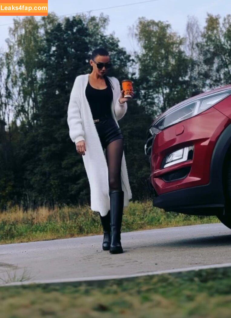 Alesya Vidnova Pena / alyssampena слитое фото фото #0171