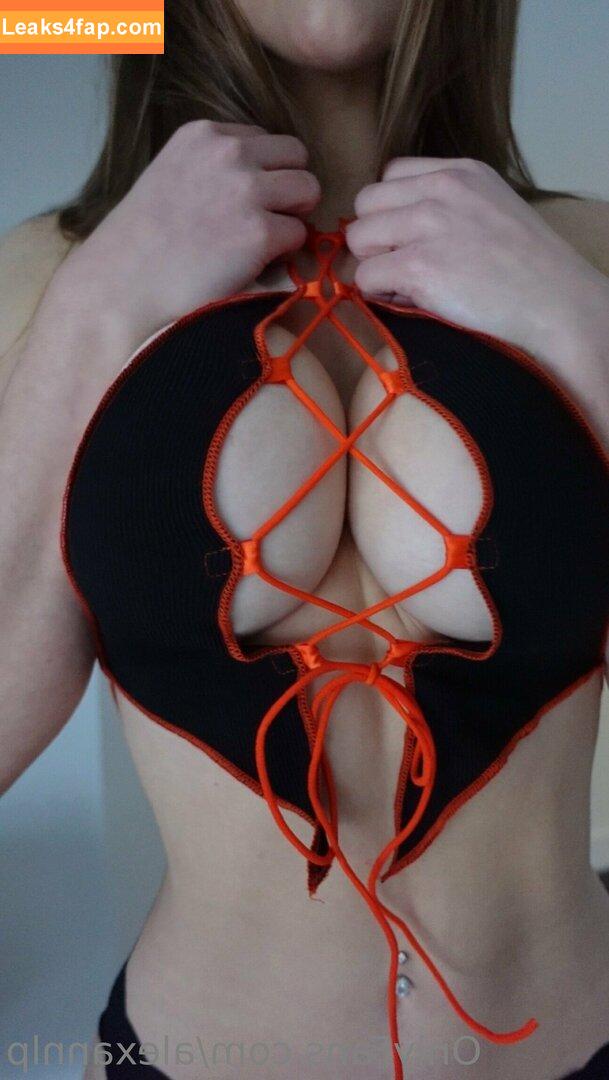 Alex-Ann Lavigne-Pelletier / Alex-Ann / alexannllp / alexannlp leaked photo photo #0043