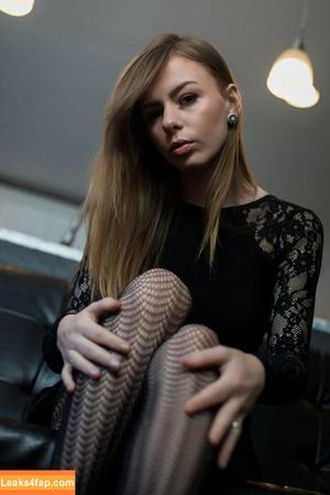 Alex Blake photo #0010