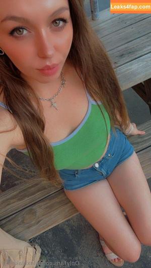 Alex Blake photo #0320