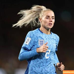 Alex Greenwood photo #0011