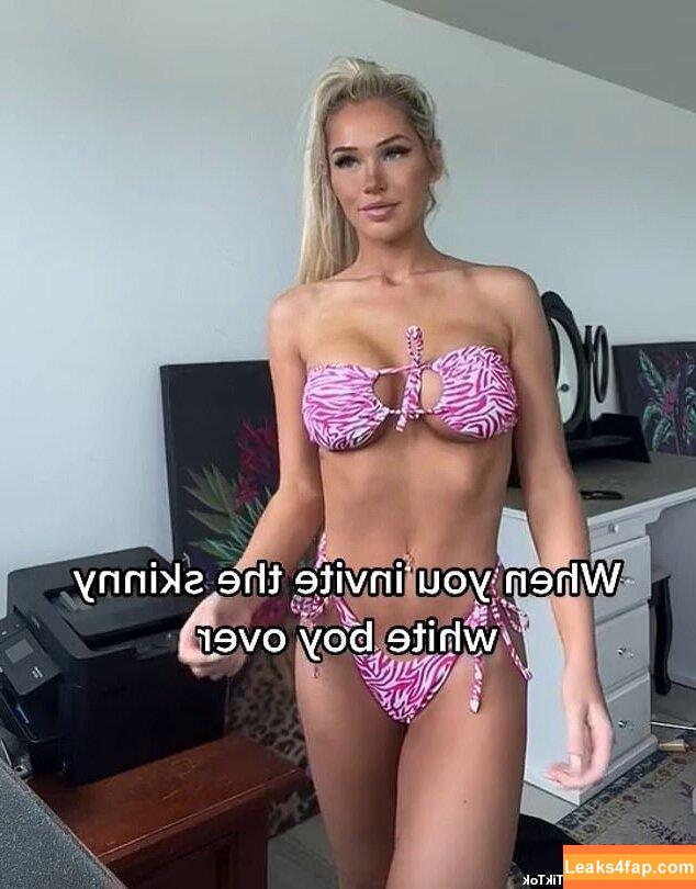 Alex Paige Moore /  leaked photo photo #0004
