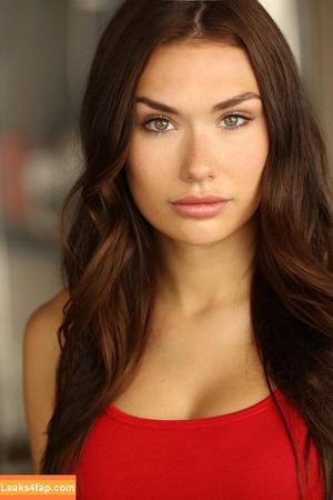 Alex Swift photo #0007