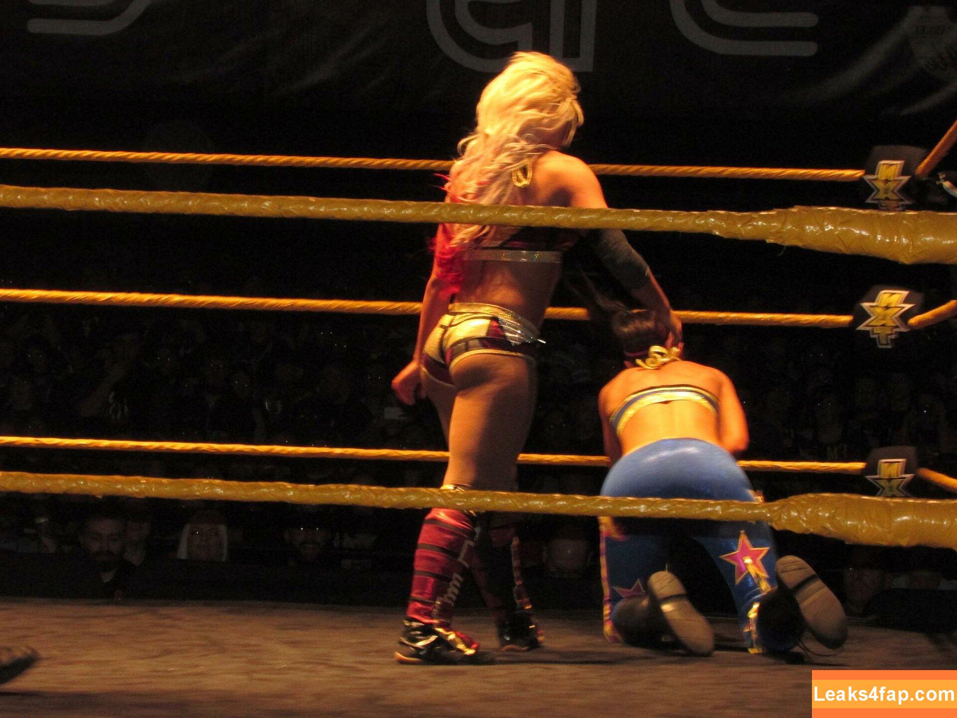 Alexa Bliss / WWE / alexa_bliss_wwe_ / alexafansite слитое фото фото #0106