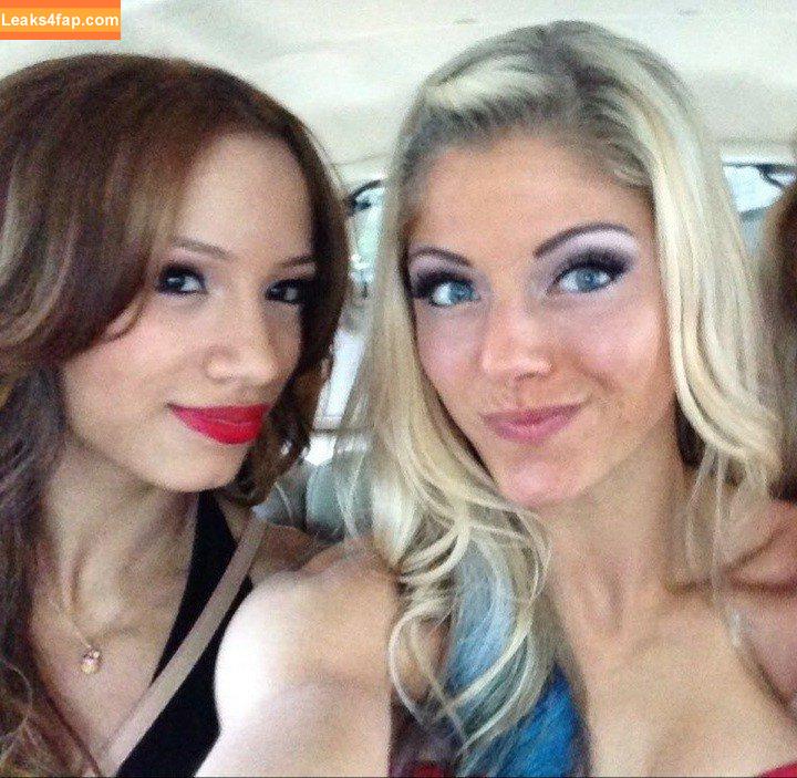 Alexa Bliss / WWE / alexa_bliss_wwe_ / alexafansite слитое фото фото #0124