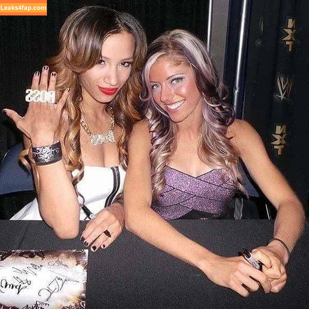 Alexa Bliss / WWE / alexa_bliss_wwe_ / alexafansite слитое фото фото #0125