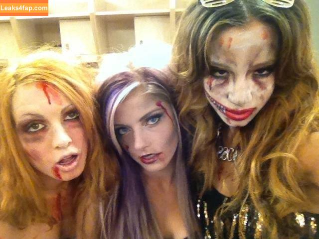 Alexa Bliss / WWE / alexa_bliss_wwe_ / alexafansite слитое фото фото #0132