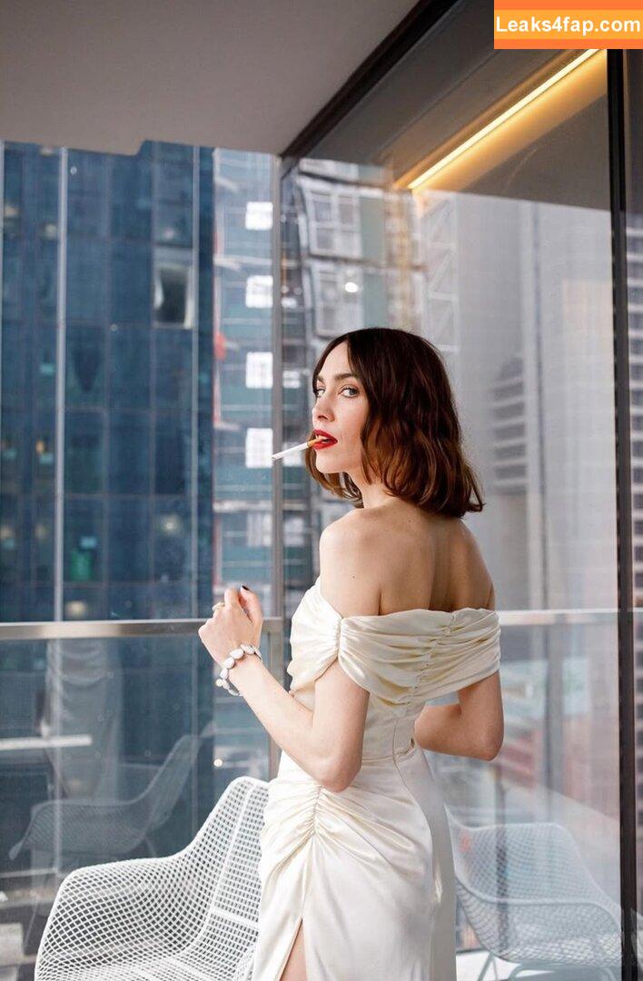 Alexa Chung / alexachung / https: leaked photo photo #0095