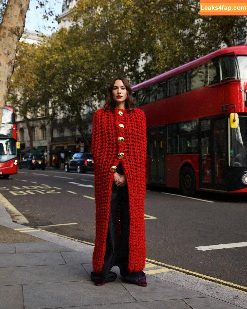 Alexa Chung / alexachung / https: leaked photo photo #0173