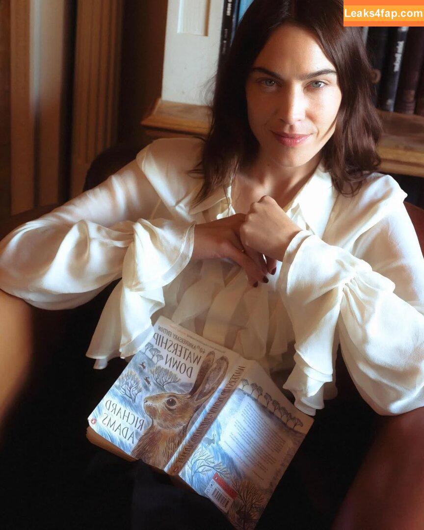 Alexa Chung / alexachung / https: leaked photo photo #0186