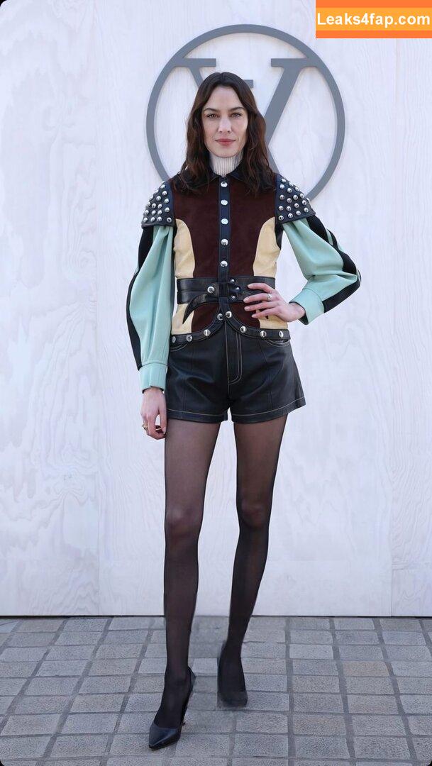 Alexa Chung / alexachung / https: leaked photo photo #0189