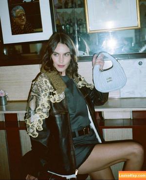 Alexa Chung фото #0138