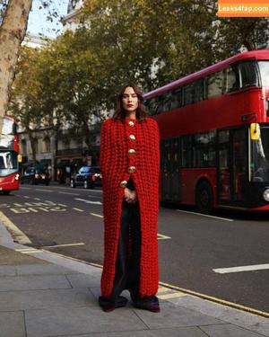 Alexa Chung photo #0173