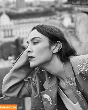 Alexa Chung photo #0181