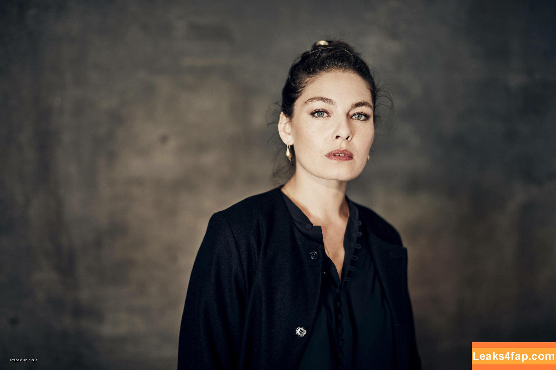 Alexa Davalos / alexakdavalos leaked photo photo #0027