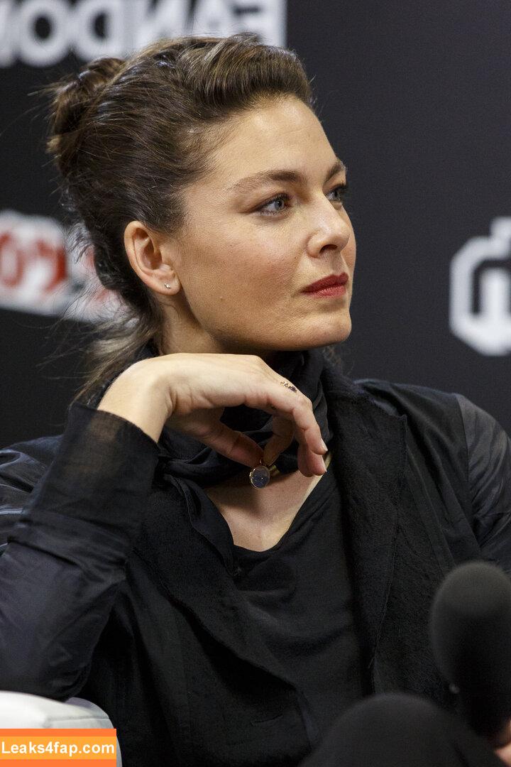 Alexa Davalos / alexakdavalos leaked photo photo #0045