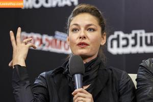 Alexa Davalos photo #0042