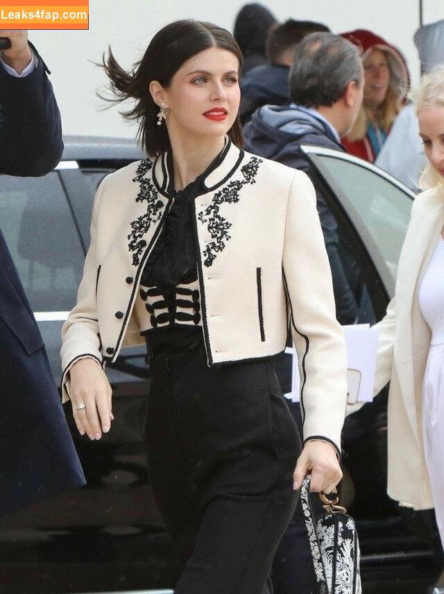 Alexandra Daddario / alexandradaddario слитое фото фото #0525