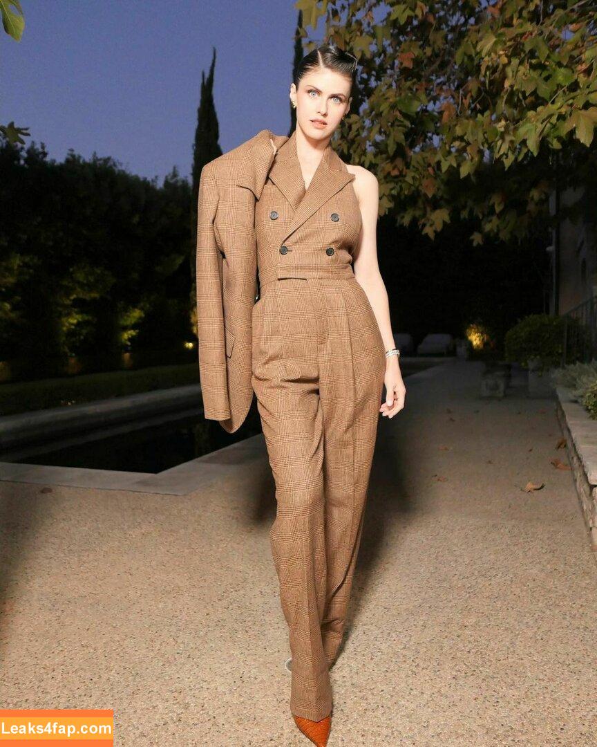 Alexandra Daddario / alexandradaddario слитое фото фото #0599