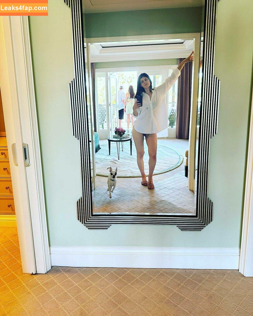 Alexandra Daddario / alexandradaddario слитое фото фото #0935