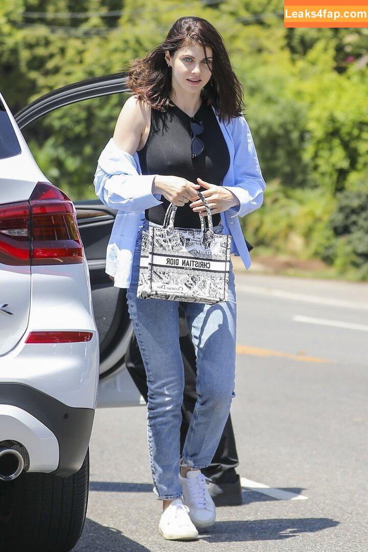 Alexandra Daddario / alexandradaddario leaked photo photo #0953