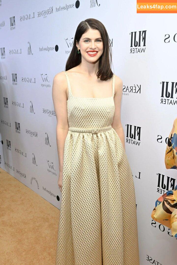 Alexandra Daddario / alexandradaddario слитое фото фото #0990