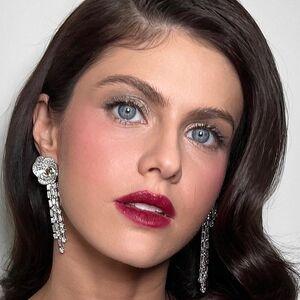 Alexandra Daddario фото #0006